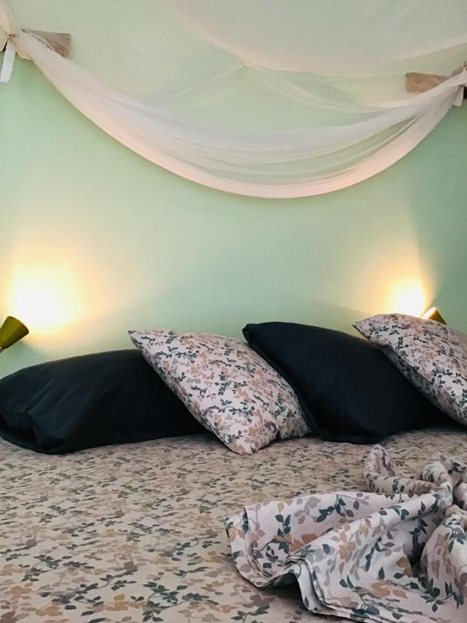 Alibaba'S Seabreeze Apartamento Castara Exterior foto
